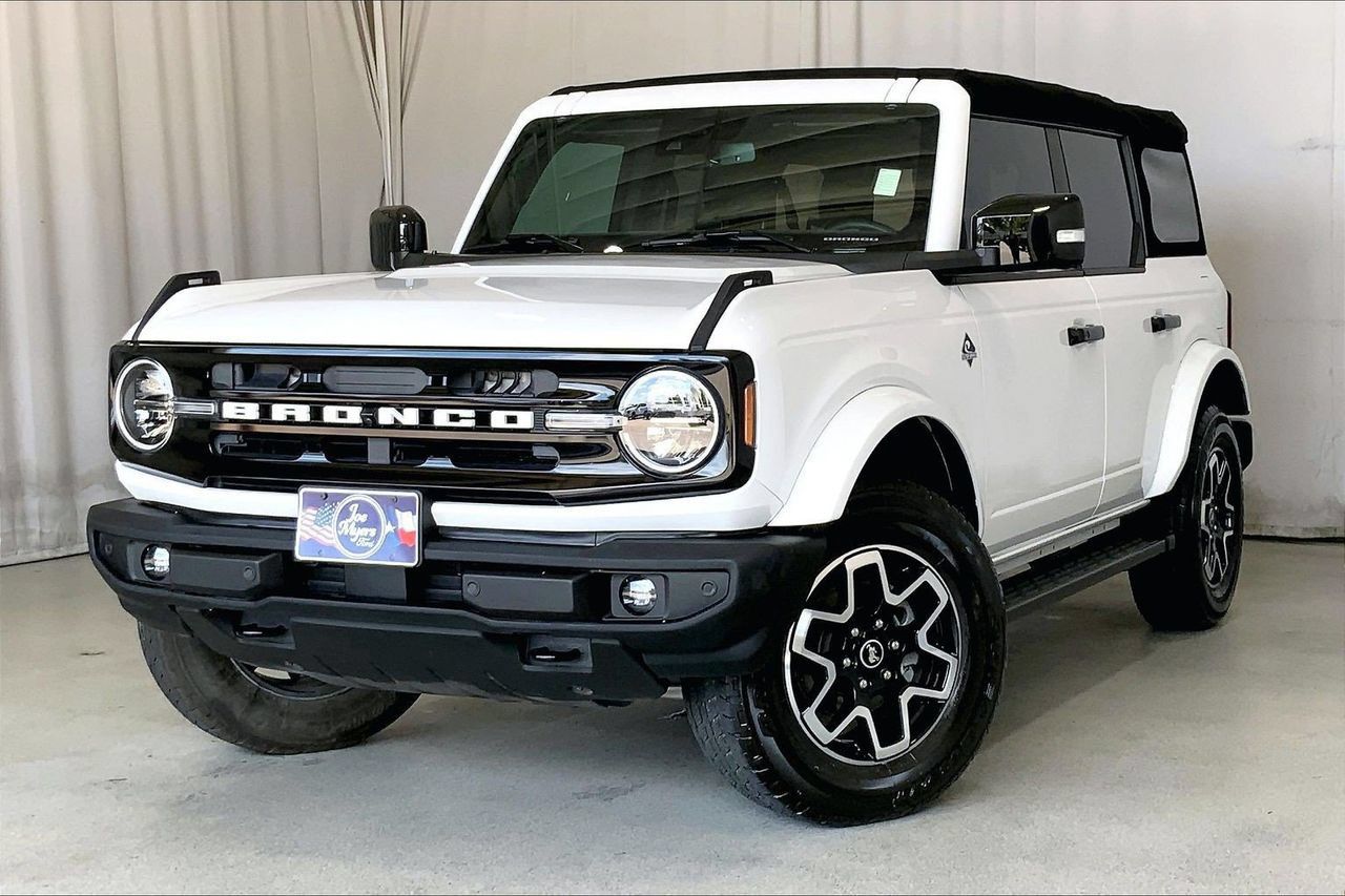 Used 2023 Ford Bronco Outer Banks AWD/4WD image 12