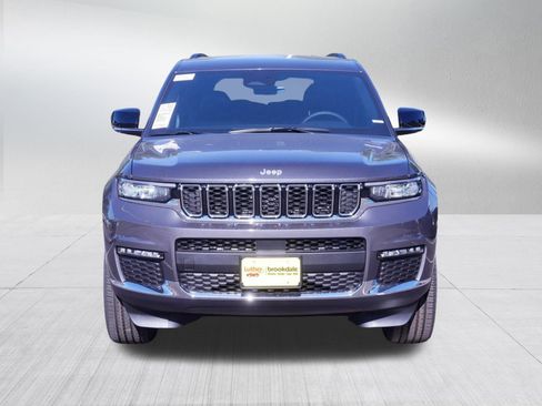 New 2025 Jeep Grand Cherokee L Limited image 2