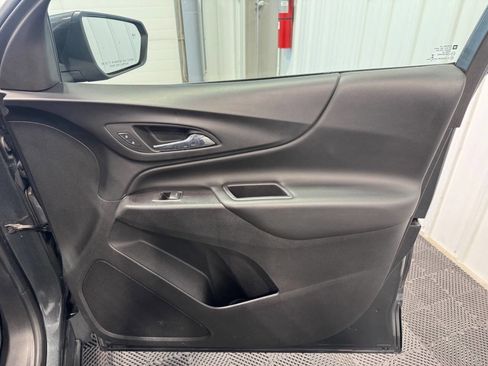 Used 2020 Chevrolet Equinox LT FWD image 20