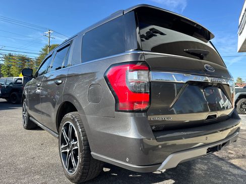 Used 2021 Ford Expedition Limited image 13