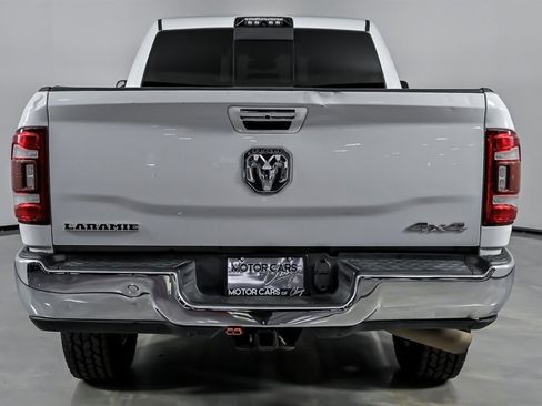 Used 2020 RAM 3500 Laramie image 11