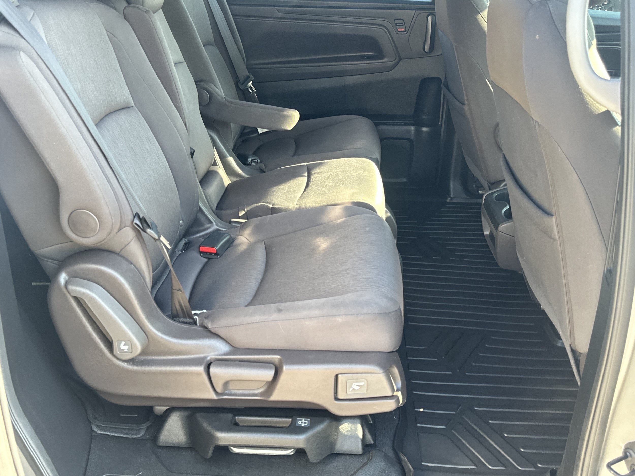 Used 2019 Honda Odyssey EX image 15