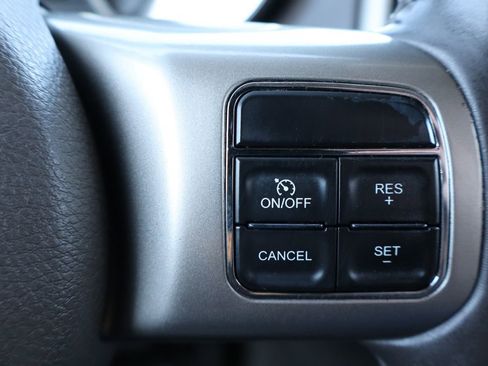 Used 2012 Jeep Grand Cherokee Laredo image 30