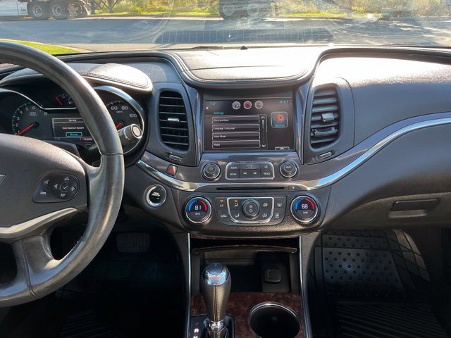 Used 2015 Chevrolet Impala LTZ FWD image 25