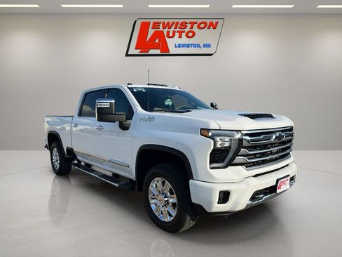 Used 2024 Chevrolet Silverado 3500 High Country AWD/4WD image 14