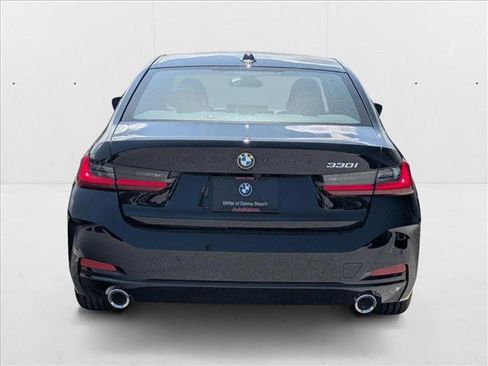 Used 2025 BMW 330i Sedan w/ Convenience Package image 7