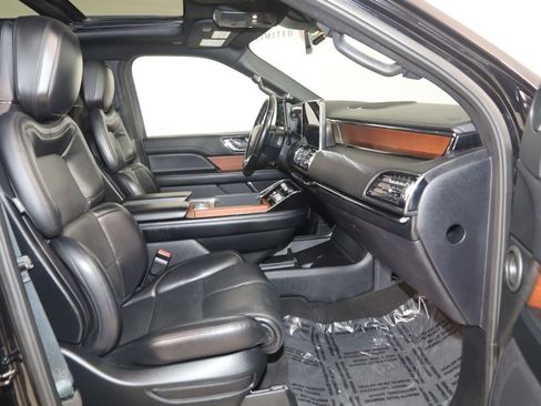 Used 2020 Lincoln Navigator Reserve AWD/4WD image 13
