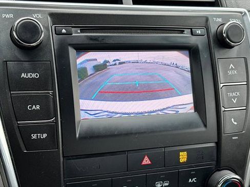 Certified 2017 Toyota Camry LE image 20