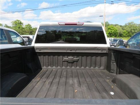 Used 2021 Chevrolet Silverado 2500 W/T w/ WT Convenience Package AWD/4WD image 3