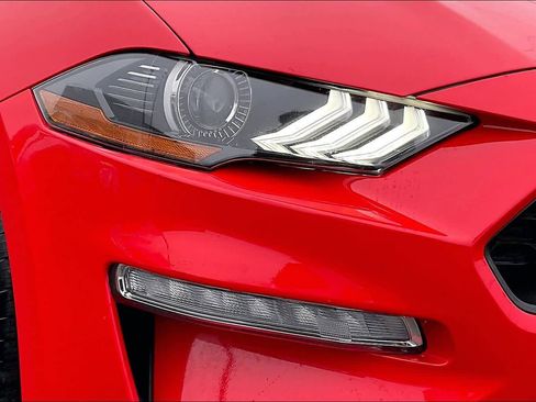 Used 2022 Ford Mustang Premium image 31