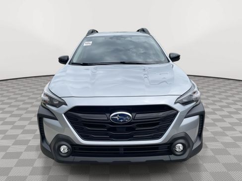 Used 2025 Subaru Outback Onyx Edition XT AWD/4WD image 3