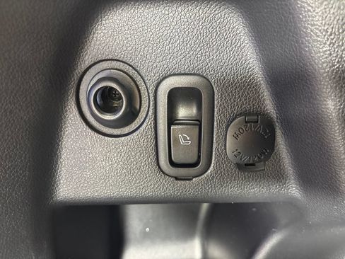 Used 2018 Subaru Forester 2.5i Touring w/ Popular Package #3B AWD/4WD image 45