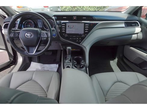 Used 2018 Toyota Camry SE w/ Audio Package FWD image 21