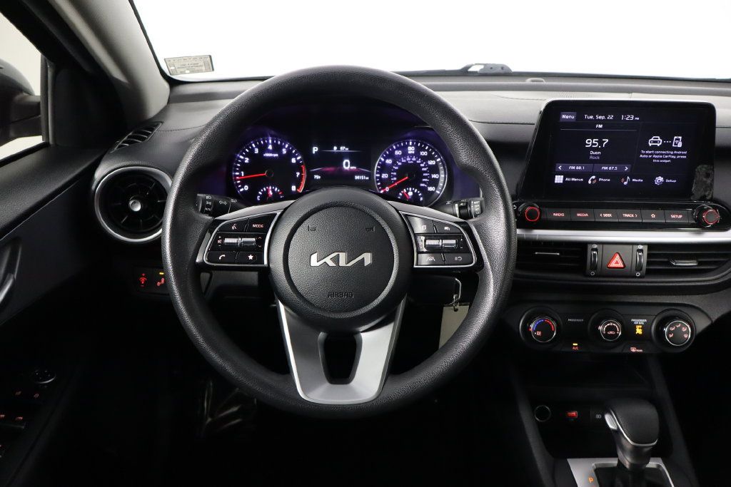Used 2024 Kia Forte LXS w/ LXS Technology Package FWD image 7