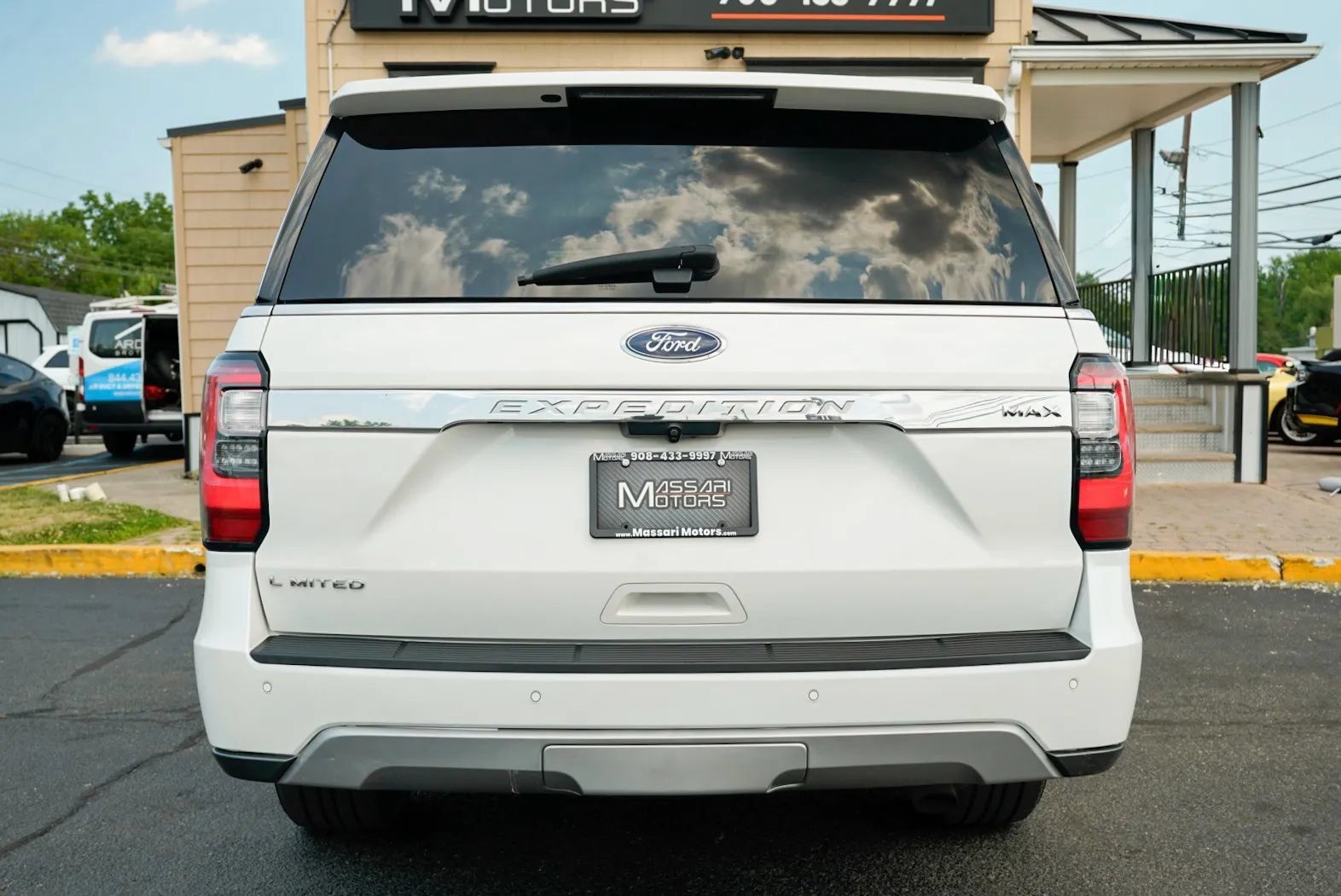 Used 2021 Ford Expedition Max Limited AWD/4WD image 6