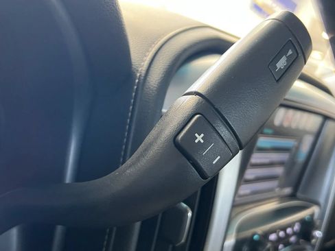 Used 2018 GMC Sierra 1500 SLT AWD/4WD image 41