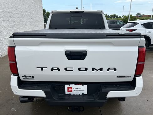 Certified 2025 Toyota Tacoma TRD Off-Road w/ TRD Off Road Upgrade Package AWD/4WD image 5