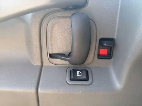 Used 2023 Chevrolet Express 2500 w/ Driver Convenience Package RWD image 15