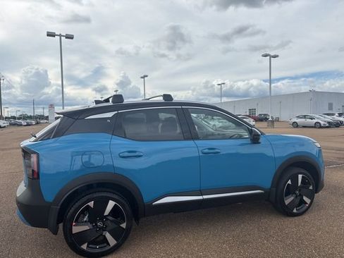 New 2026 Nissan Kicks SR w/ SR Premium Package image 4