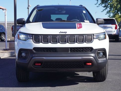 Used 2022 Jeep Compass Trailhawk image 5