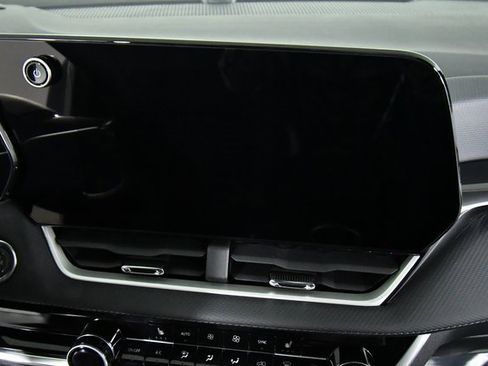 New 2026 Chevrolet Equinox LT w/ Convenience Package II image 4