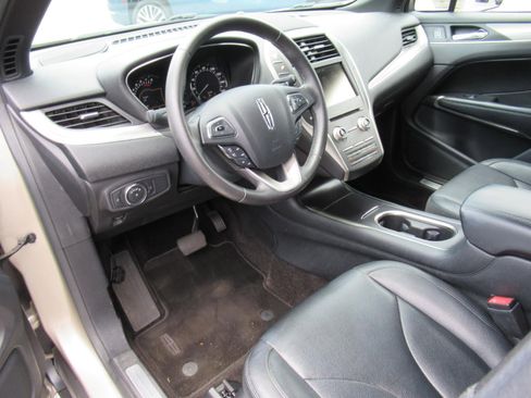 Used 2015 Lincoln MKC FWD image 14