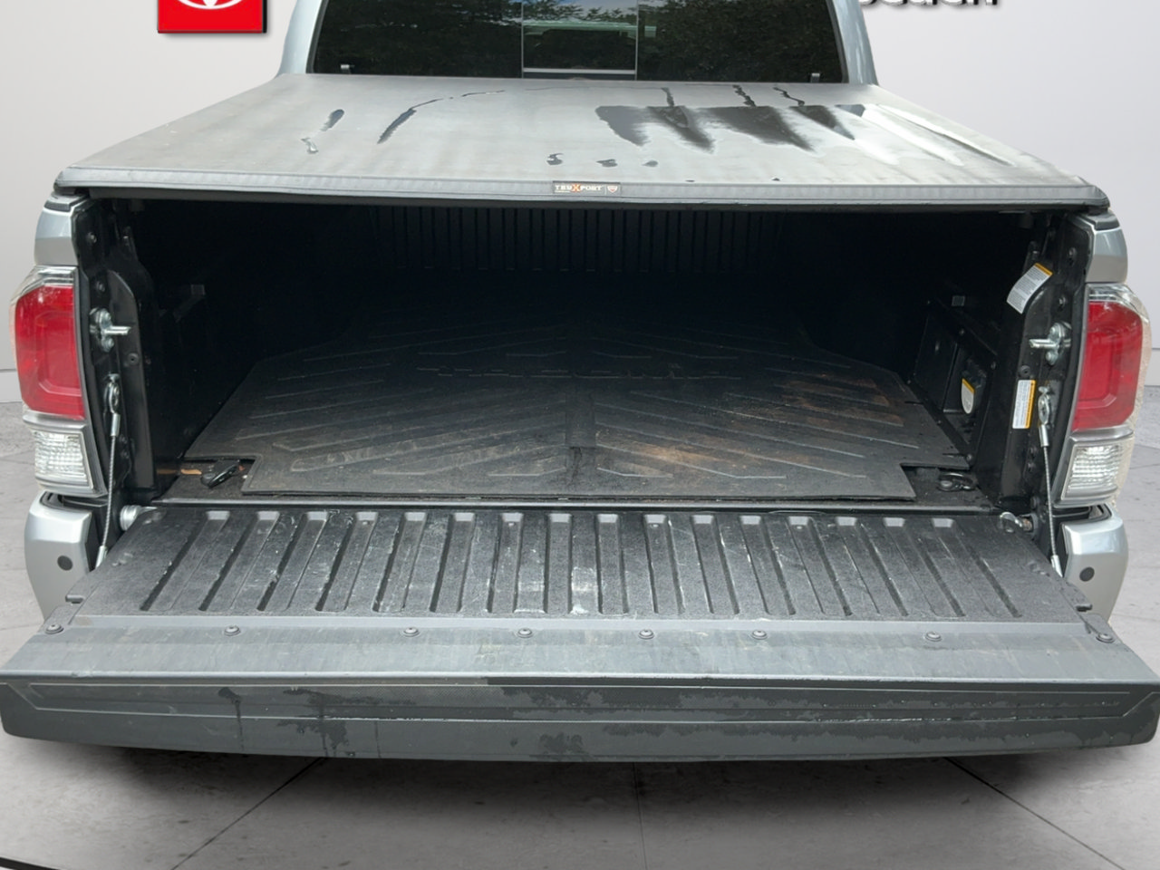 Used 2021 Toyota Tacoma TRD Sport w/ Technology Package AWD/4WD image 22