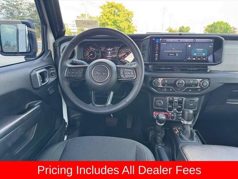 Used 2024 Jeep Wrangler Unlimited Sport AWD/4WD image 12
