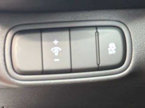 New 2026 Hyundai Venue SEL FWD image 23