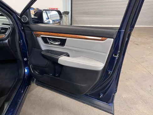 Used 2022 Honda CR-V Touring image 10