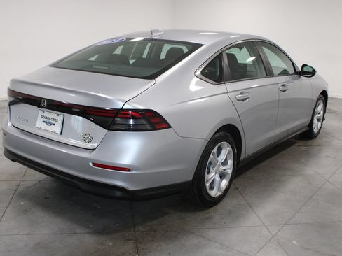 Used 2024 Honda Accord LX image 9