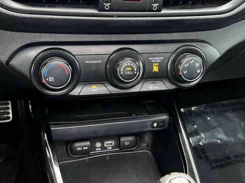 Used 2020 Kia Forte GT image 19