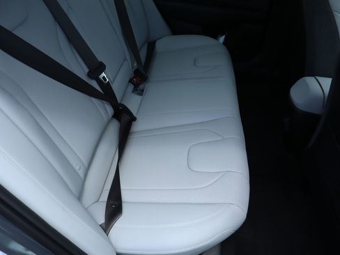 New 2026 Hyundai Elantra Limited FWD image 15
