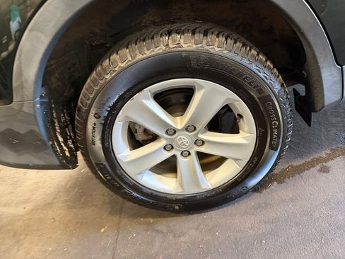 Used 2013 Toyota RAV4 XLE AWD/4WD image 27
