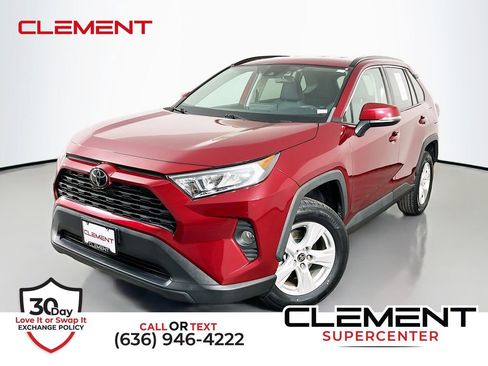 Used 2021 Toyota RAV4 XLE image 1