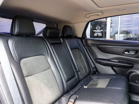 Used 2023 Nissan Ariya FWD image 26