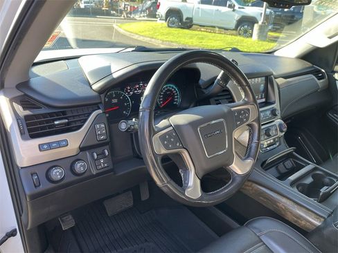 Used 2018 GMC Yukon Denali w/ Denali Ultimate Package image 10