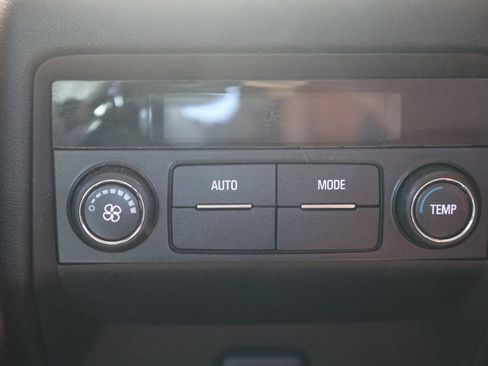 Used 2019 GMC Acadia SLE w/ Driver Alert Package I FWD image 23