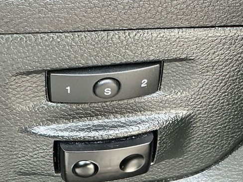 Used 2018 RAM 1500 Laramie w/ Convenience Group image 42