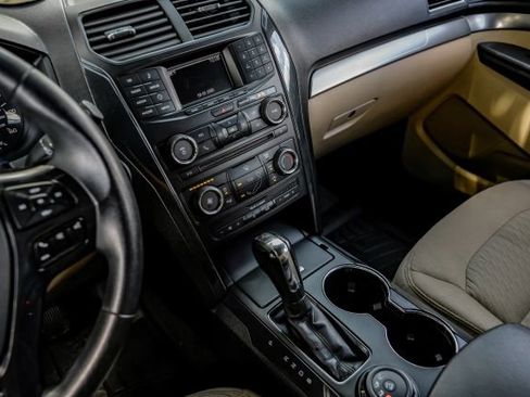 Used 2017 Ford Explorer 4WD image 22