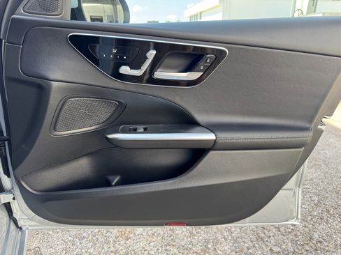 Used 2023 Mercedes-Benz C 300 4MATIC Sedan image 11