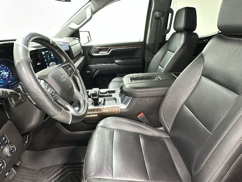 Used 2022 Chevrolet Silverado 1500 LT Trail Boss w/ LT Trail Boss Premium Package AWD/4WD image 9
