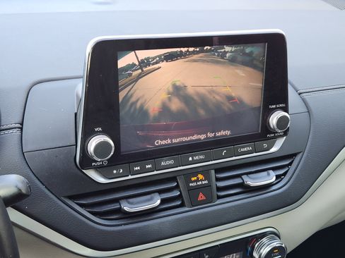 Used 2019 Nissan Altima 2.5 SV image 21