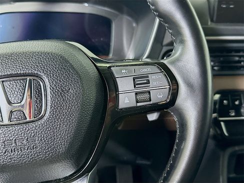 Used 2024 Honda Pilot Elite image 20