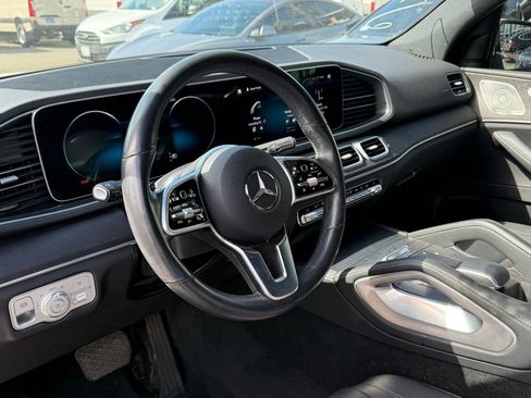 Used 2022 Mercedes-Benz GLE 350 4MATIC w/ Premium Package image 2