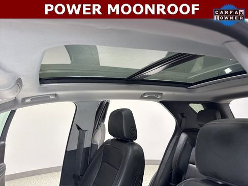 Used 2019 Chevrolet Equinox Premier image 2