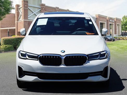 Used 2023 BMW 540i xDrive w/ Premium Package AWD/4WD image 2