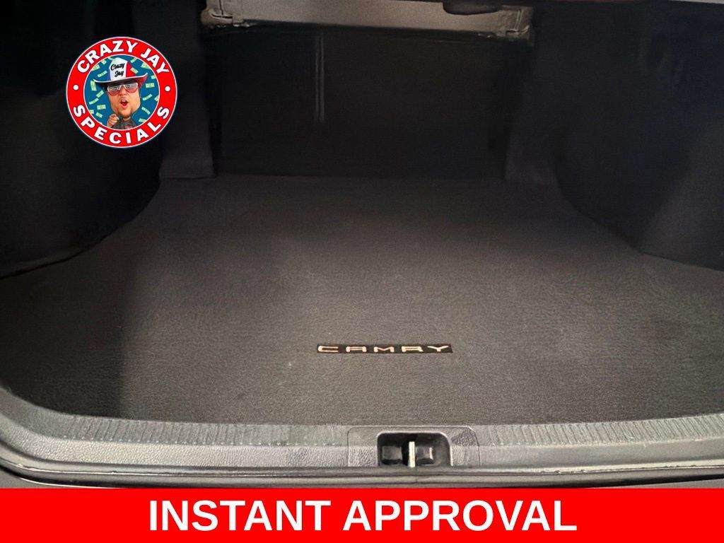 Used 2018 Toyota Camry SE w/ Audio Package FWD image 14