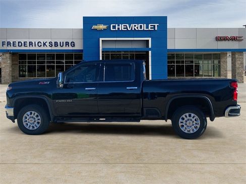 Used 2021 Chevrolet Silverado 2500 LTZ w/ Z71 Off-Road Package image 2