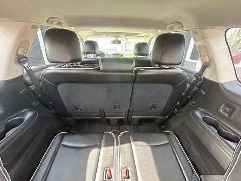 Used 2017 INFINITI QX60 Luxe AWD/4WD image 23
